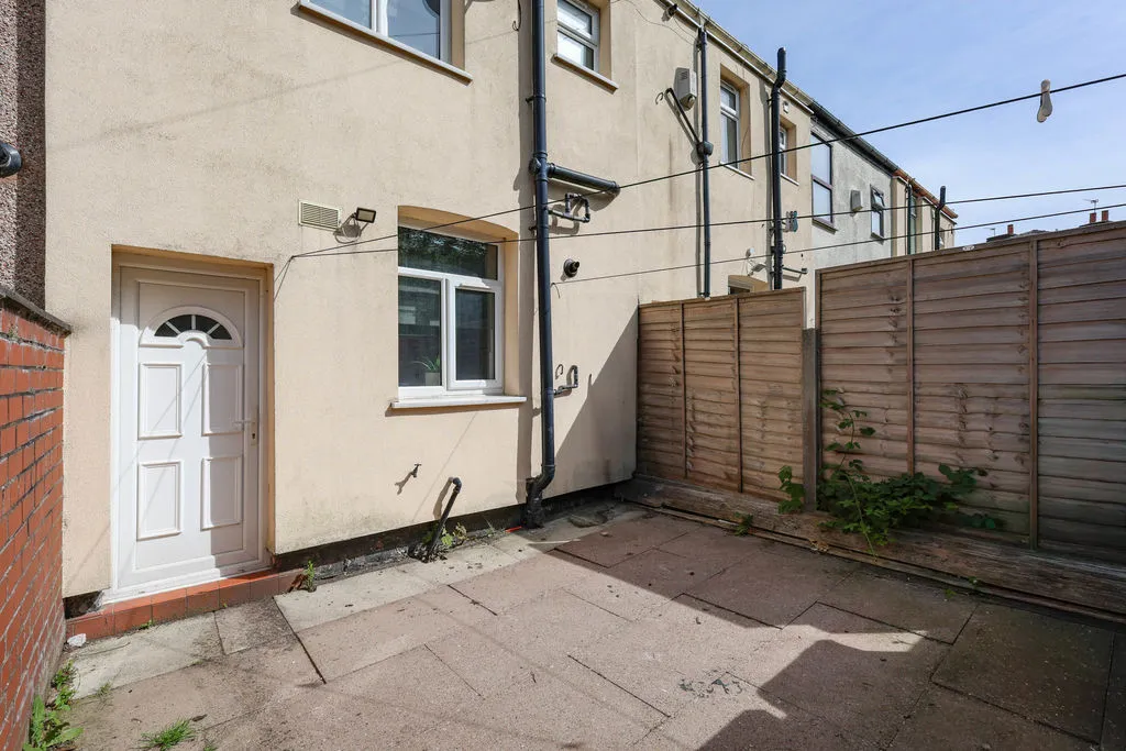Royds Street, Rochdale OL16 5JS, photo 10