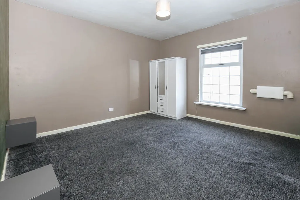 Royds Street, Rochdale OL16 5JS, photo 7