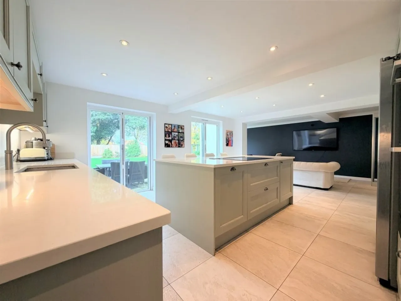 Quintons Road, East Bergholt, CO7, photo 2