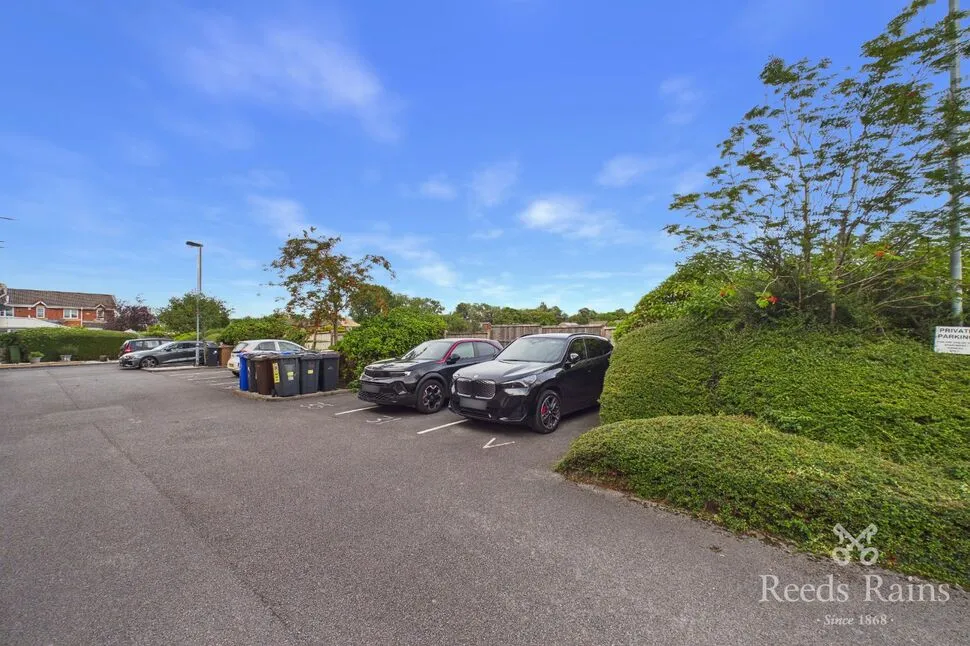 Regency Gardens, Hyde, Greater Manchester, SK14, photo 8