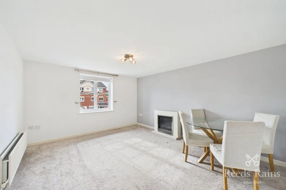 Regency Gardens, Hyde, Greater Manchester, SK14, photo 3