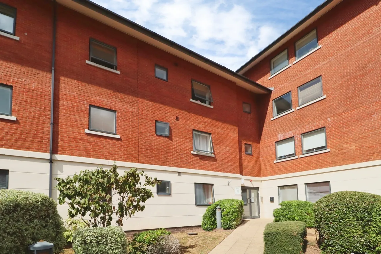 Henke Court, Cardiff, CF10, photo 16