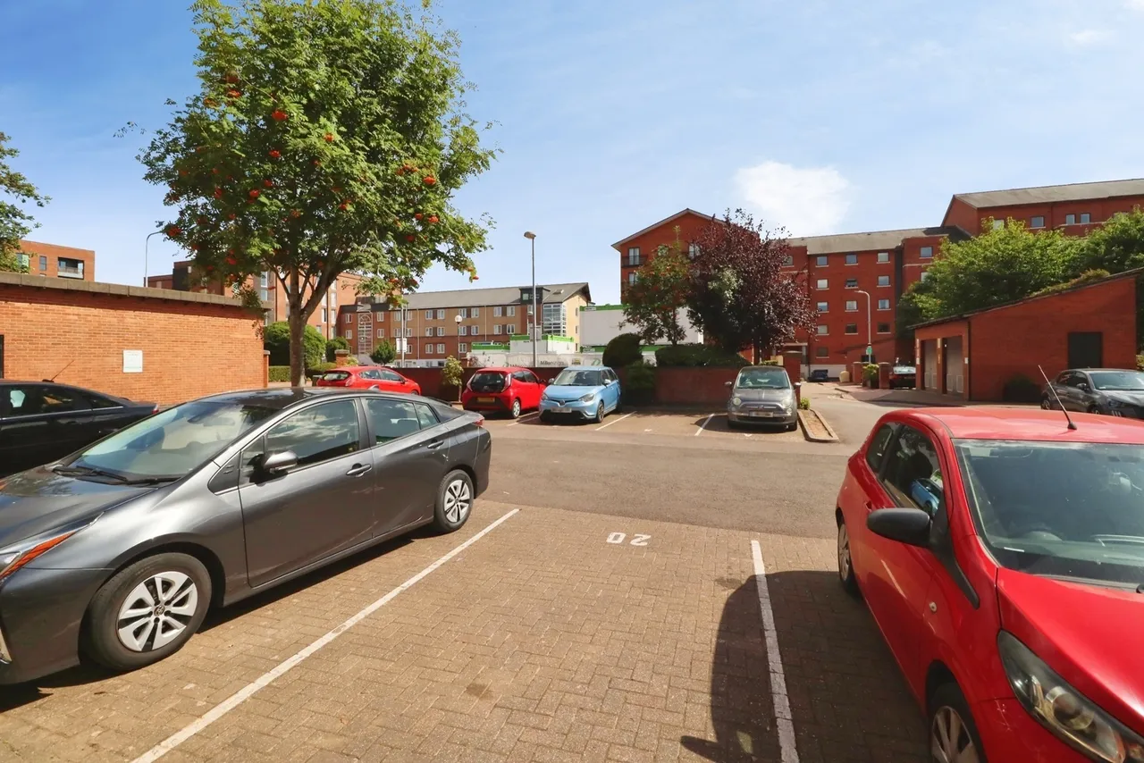 Henke Court, Cardiff, CF10, photo 17