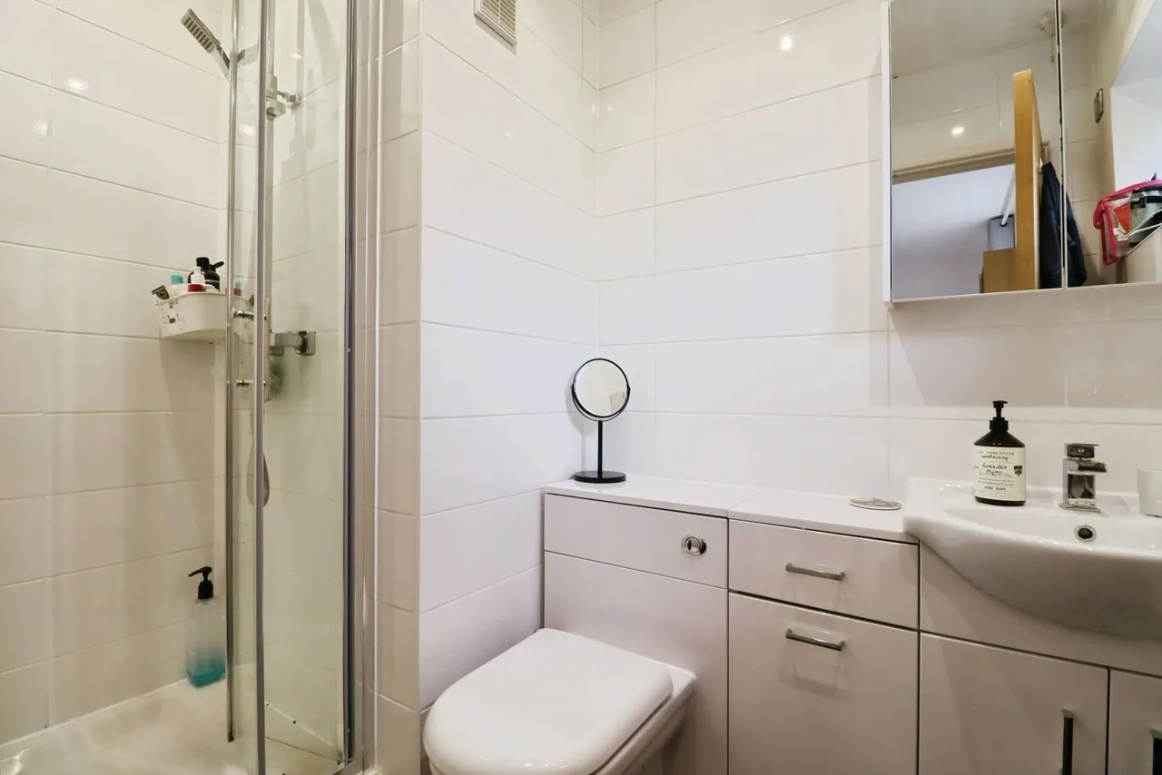 Henke Court, Cardiff, CF10, photo 10