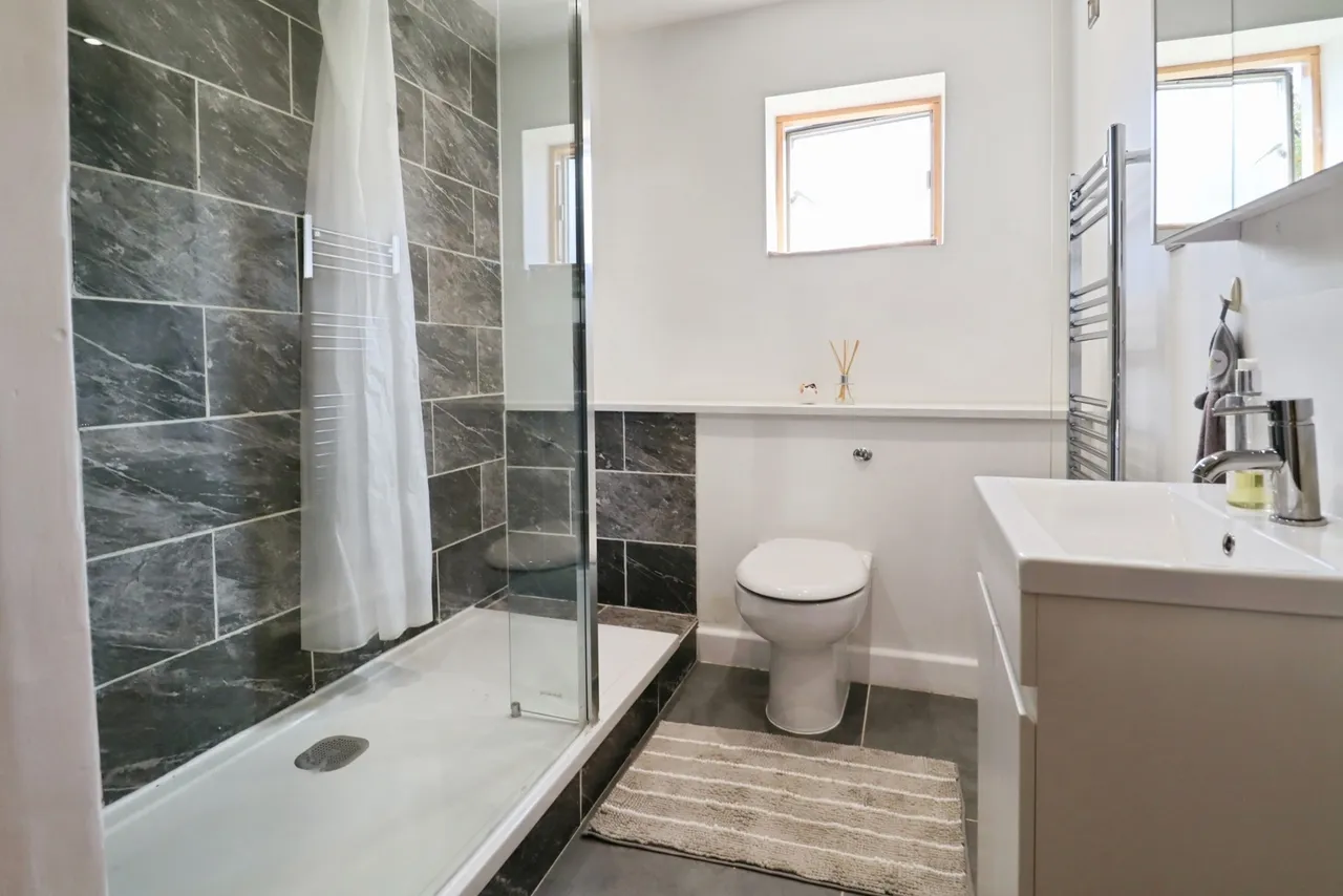 Henke Court, Cardiff, CF10, photo 6