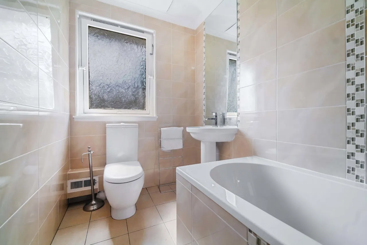 Mews Lane, Paisley, Renfrewshire, PA3, photo 12