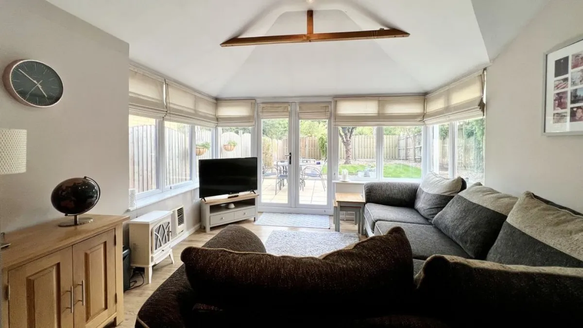 Catkin Road, Bottesford, photo 2