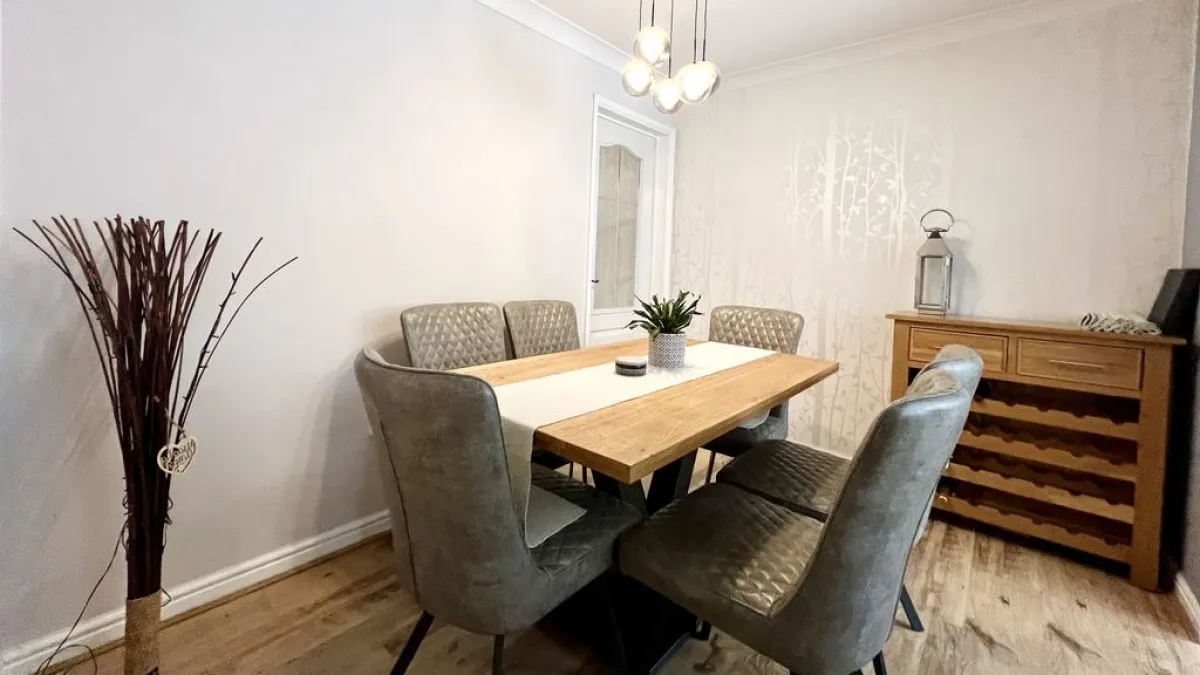Catkin Road, Bottesford, photo 6
