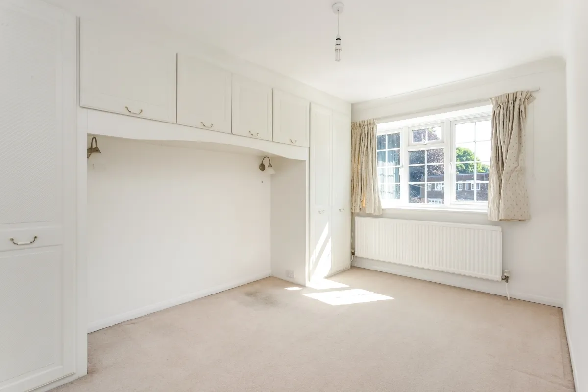 Fieldhead Gardens, Bourne End, SL8, photo 8