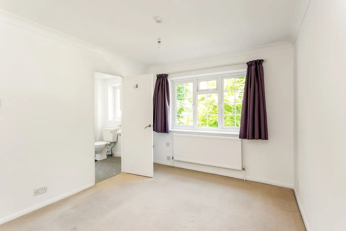 Fieldhead Gardens, Bourne End, SL8, photo 6