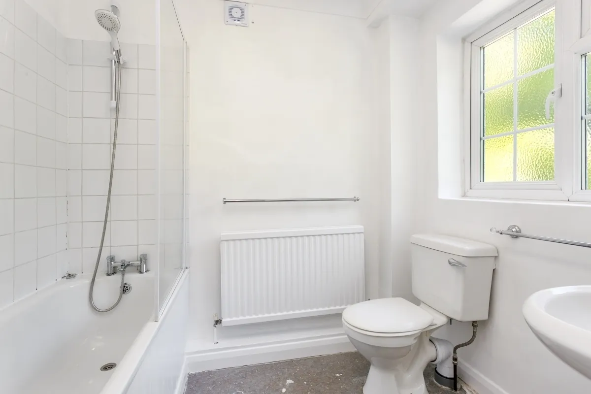 Fieldhead Gardens, Bourne End, SL8, photo 7