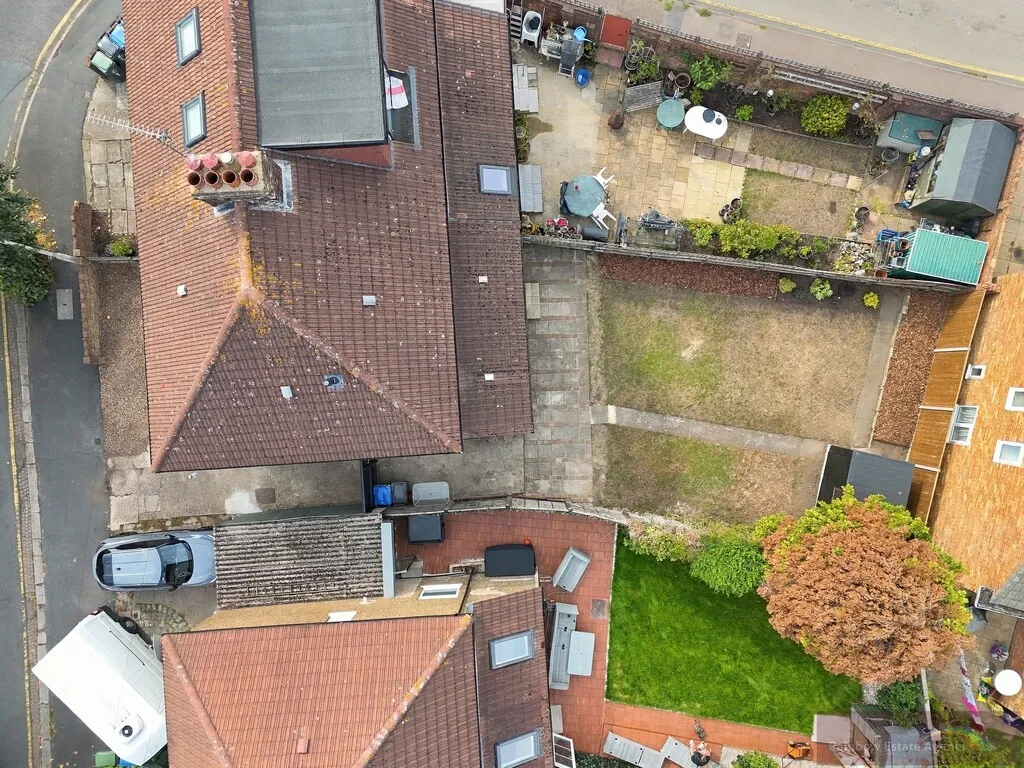Monkswood Avenue, Waltham Abbey, EN9, photo 22