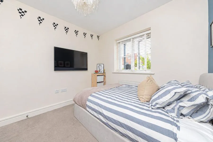 Crayford Mead, Warfield, RG42, photo 8