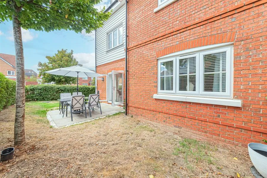 Crayford Mead, Warfield, RG42, photo 15