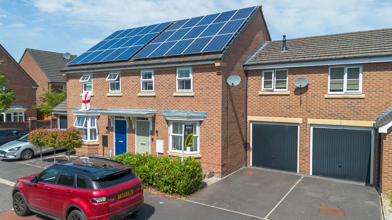3 bed house for sale — Nashville Drive, Great Sankey, Warrington, Warrington, WA5 8DZ