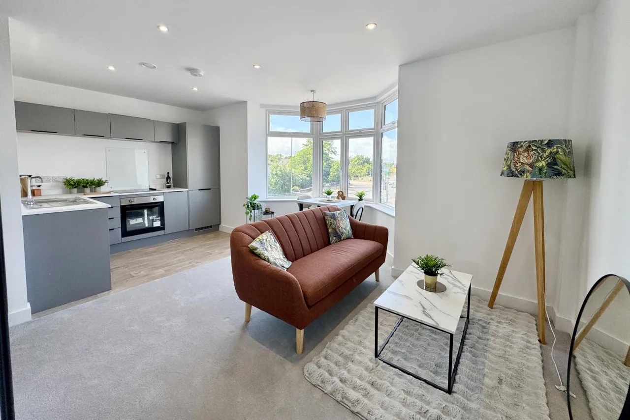 flat for sale, Holdenhurst Road, BH8