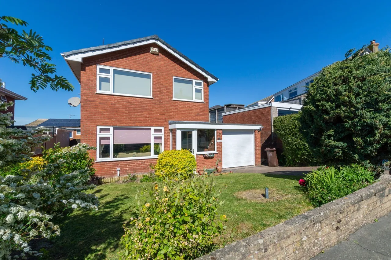 4 bed house for sale, Tal Y Fan, Glan Conwy, LL28