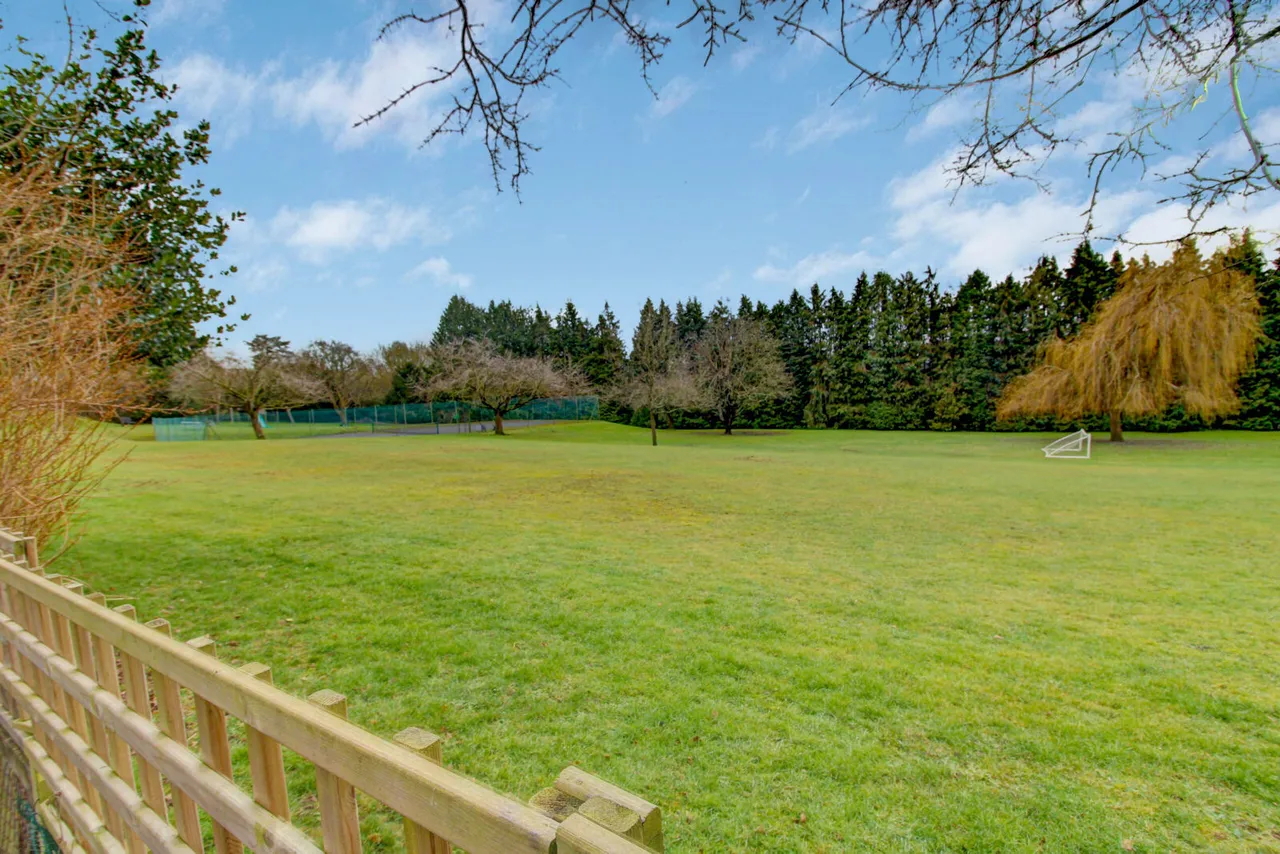Pheasant Drive, High Wycombe, HP13, photo 15