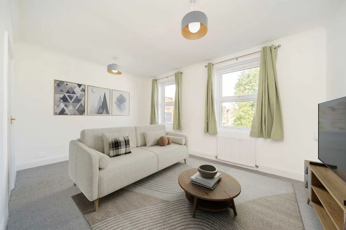 2 bed office to rent, Merton High Street, SW19