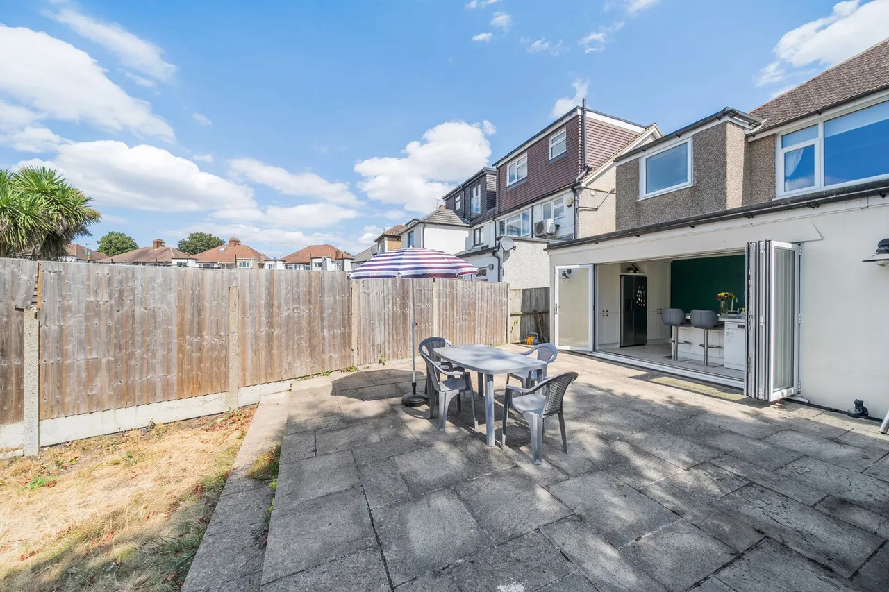Bedonwell Road, SE2, photo 16