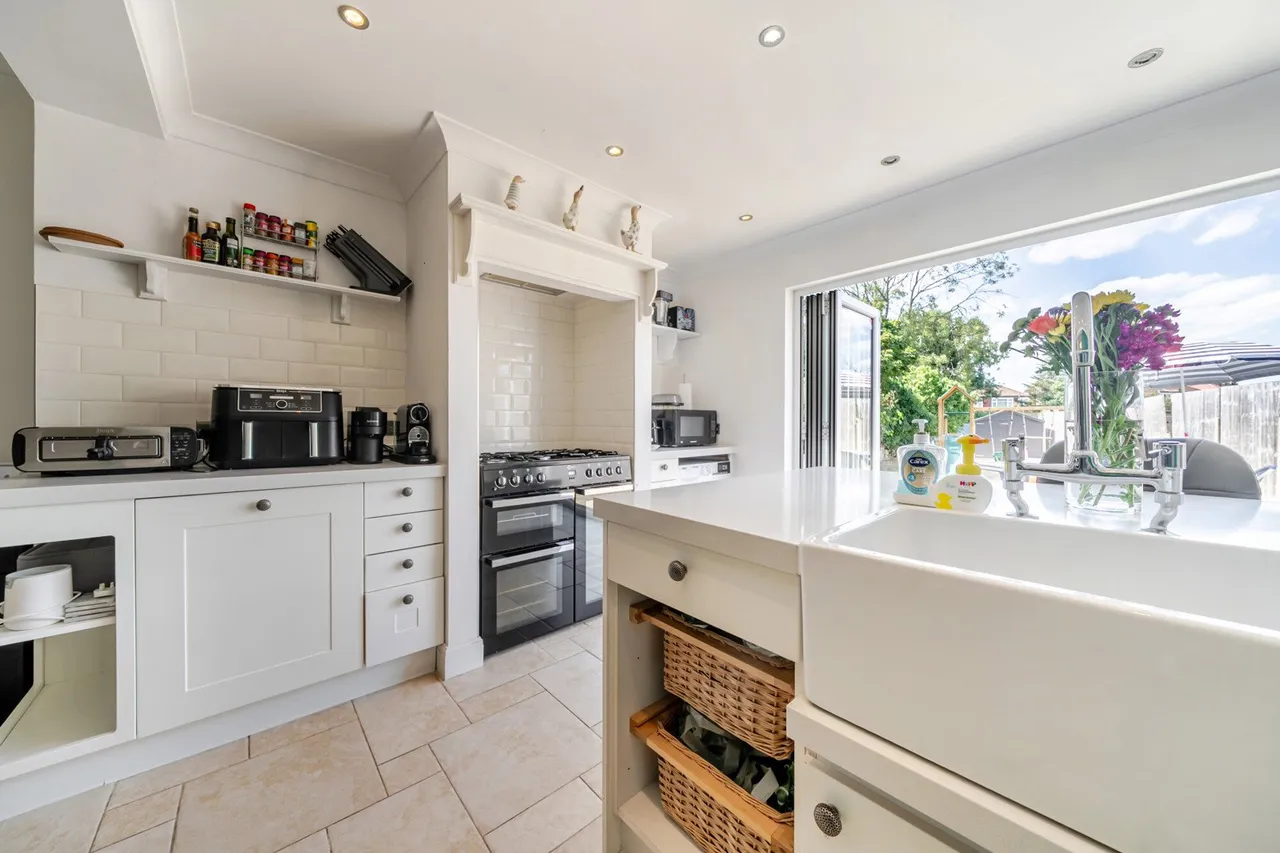 Bedonwell Road, SE2, photo 17