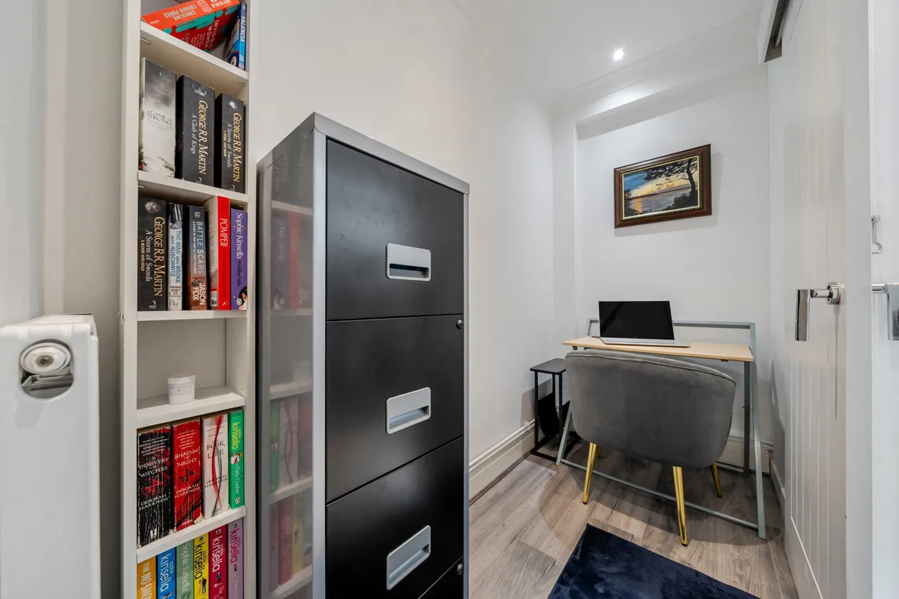 Bedonwell Road, SE2, photo 20
