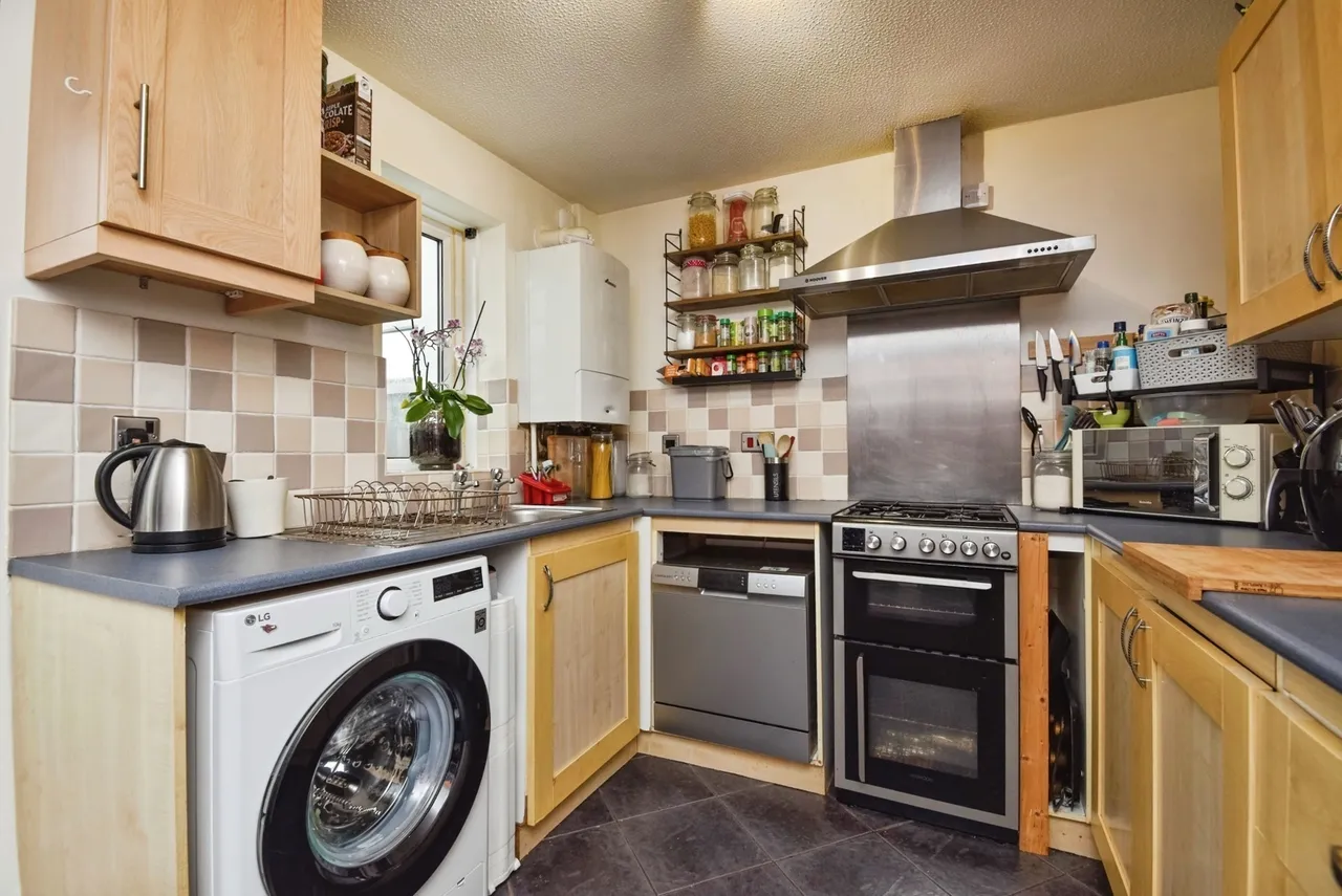 Priory Close, Heaton With Oxcliffe, LA3, photo 9
