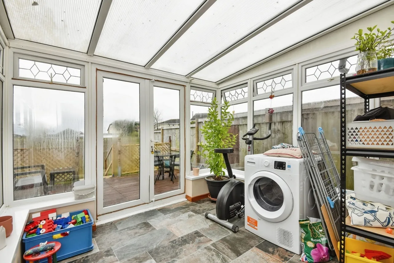 Priory Close, Heaton With Oxcliffe, LA3, photo 3
