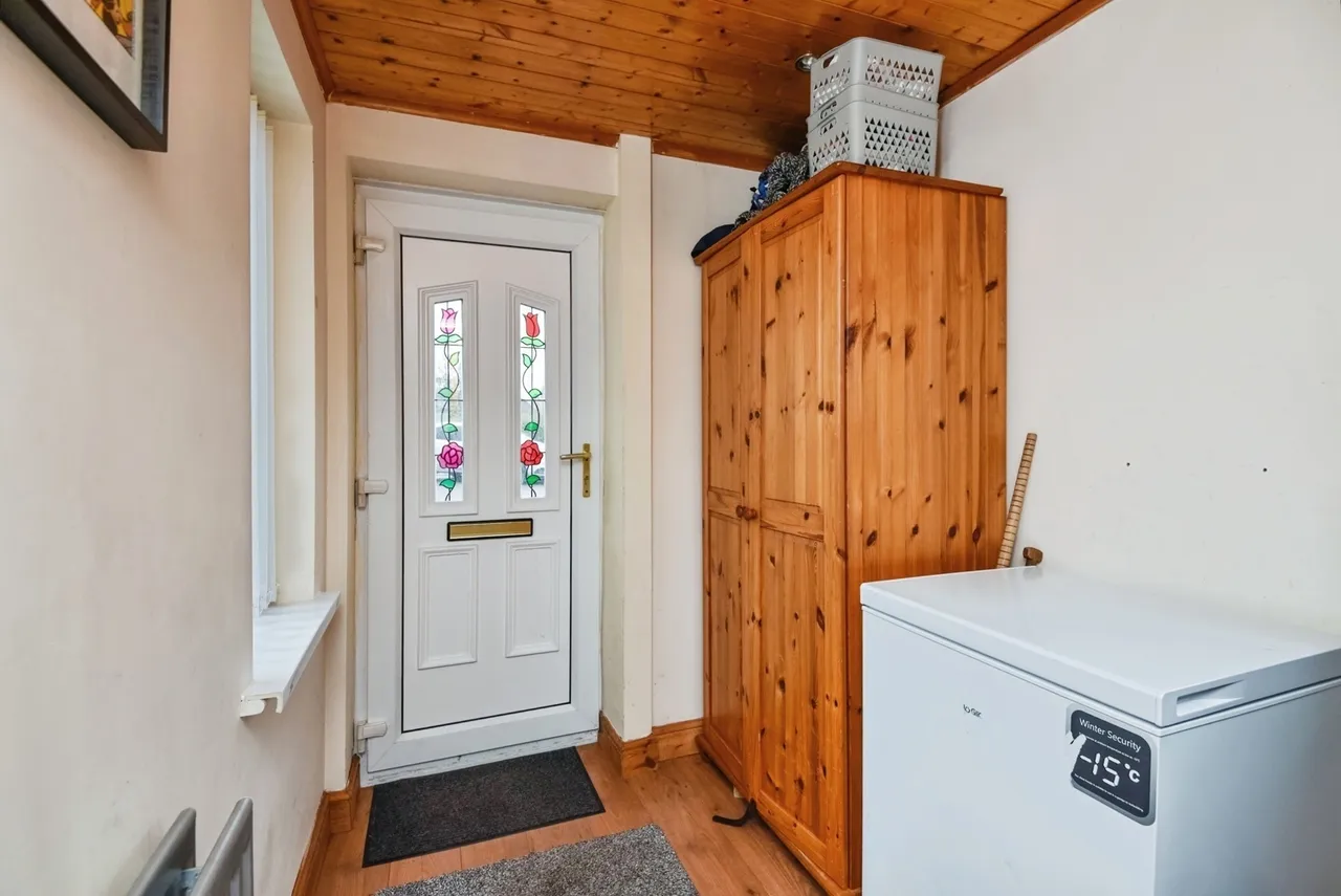 Priory Close, Heaton With Oxcliffe, LA3, photo 10