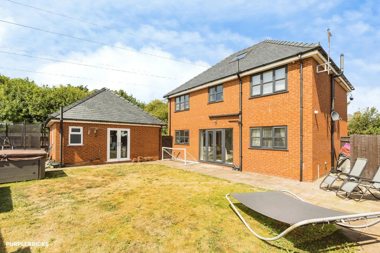 Wirral View, Deeside, CH5, photo 2
