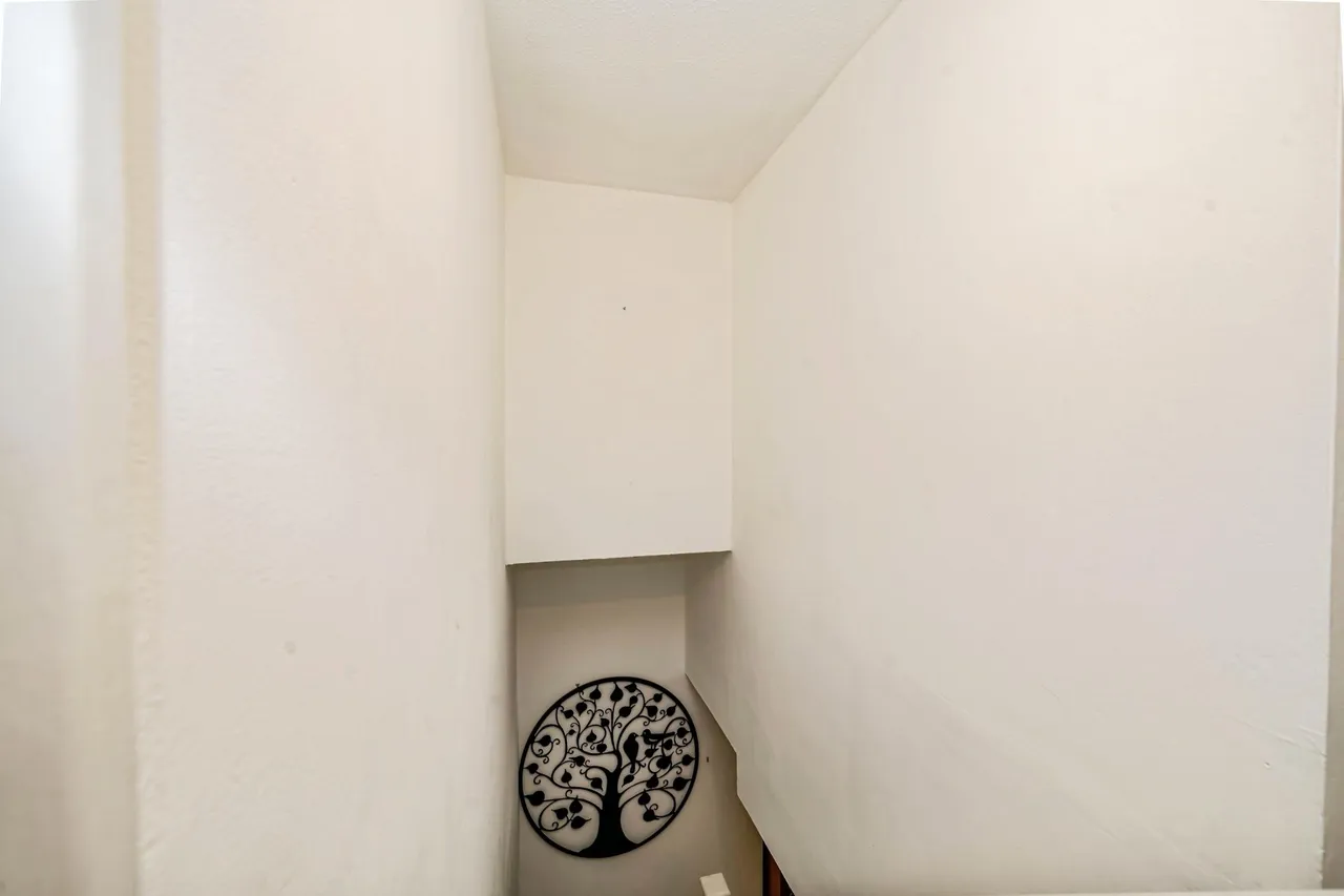 Lower Close, Aylesbury, HP19, photo 14