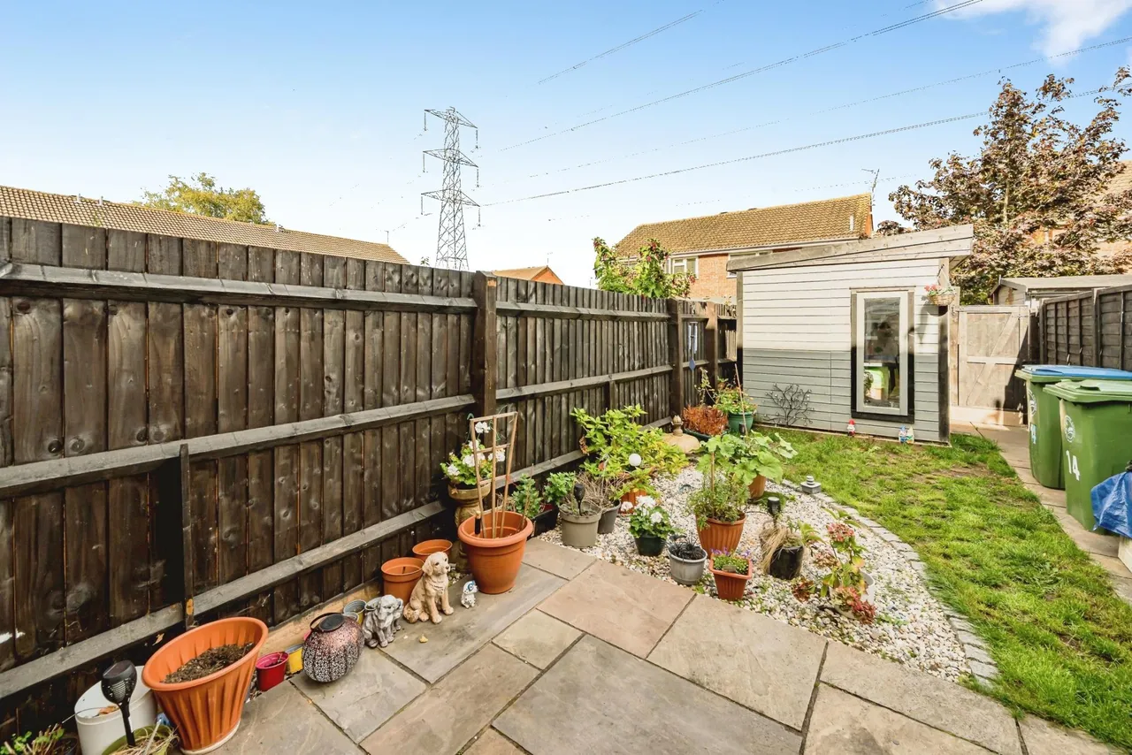 Lower Close, Aylesbury, HP19, photo 15