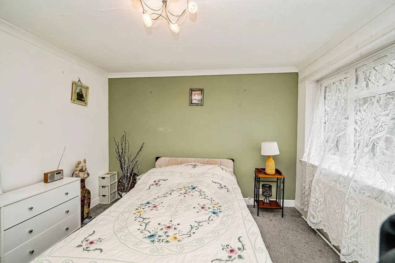 Lower Close, Aylesbury, HP19, photo 10