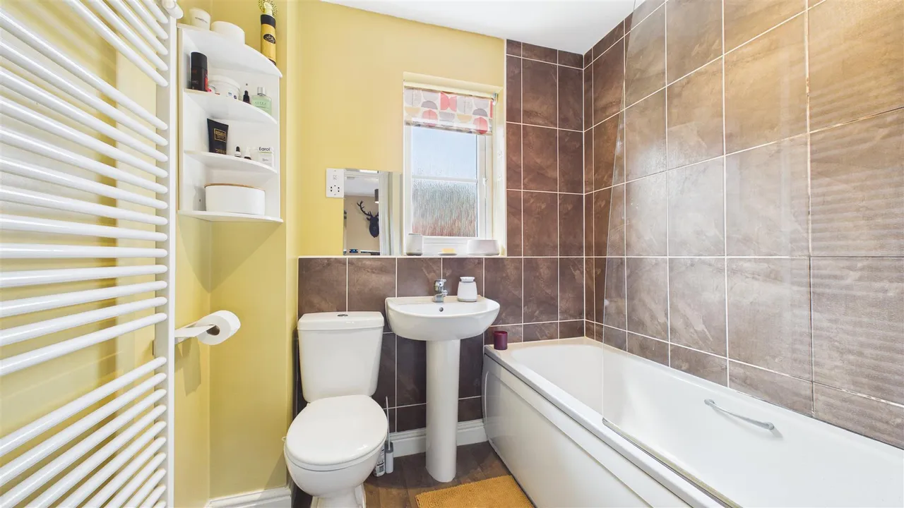 Brooklands Way, Bourne, PE10, photo 18