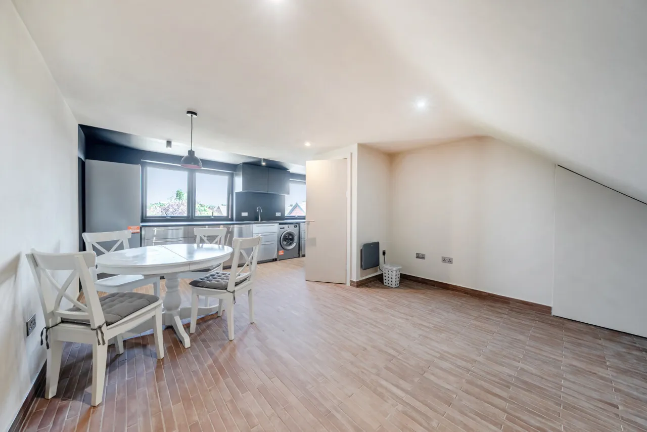 Commonside East, Mitcham, CR4, photo 6