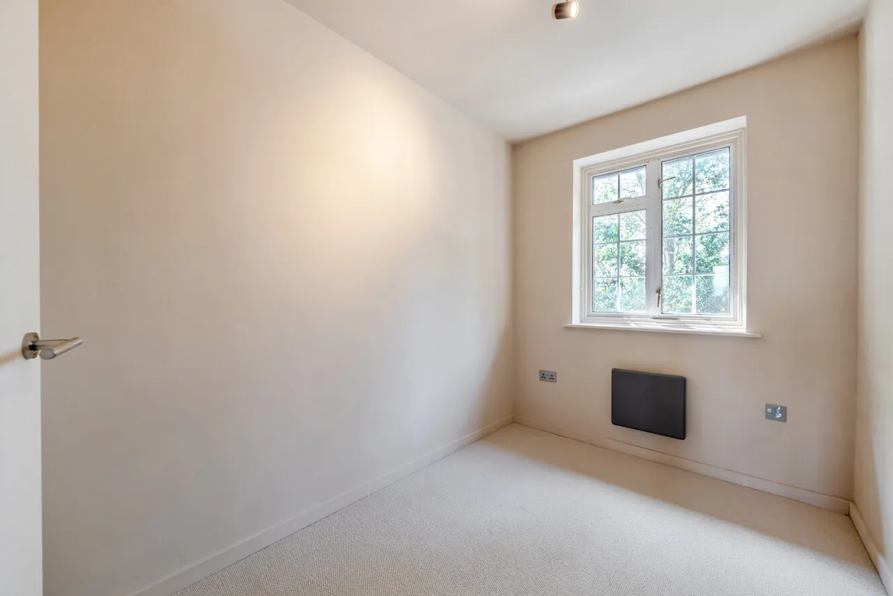 Commonside East, Mitcham, CR4, photo 7