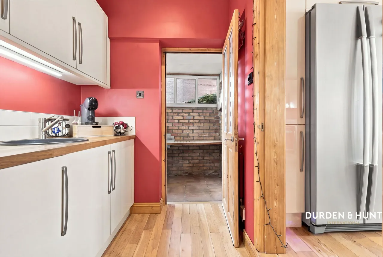Haresland Close, Benfleet, SS7, photo 10