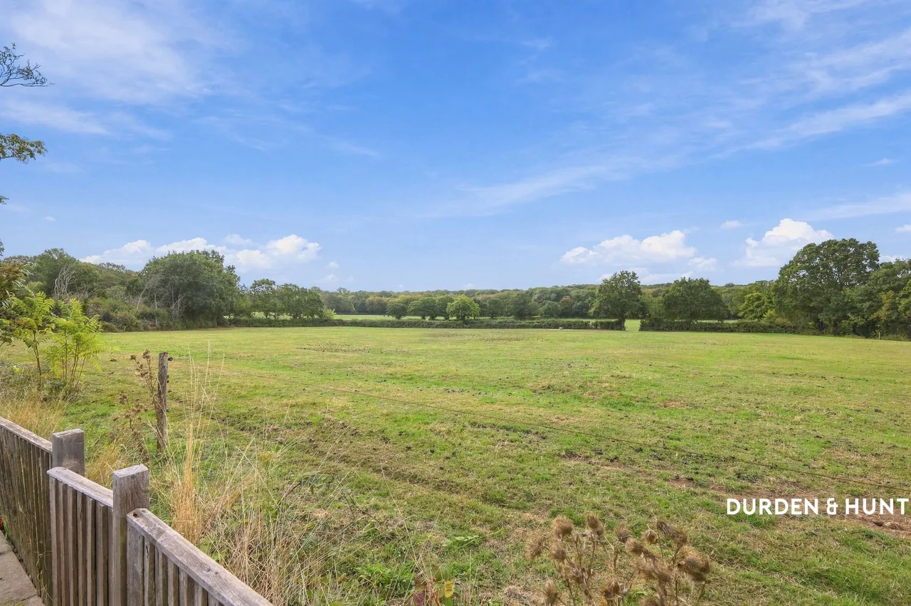 Haresland Close, Benfleet, SS7, photo 30