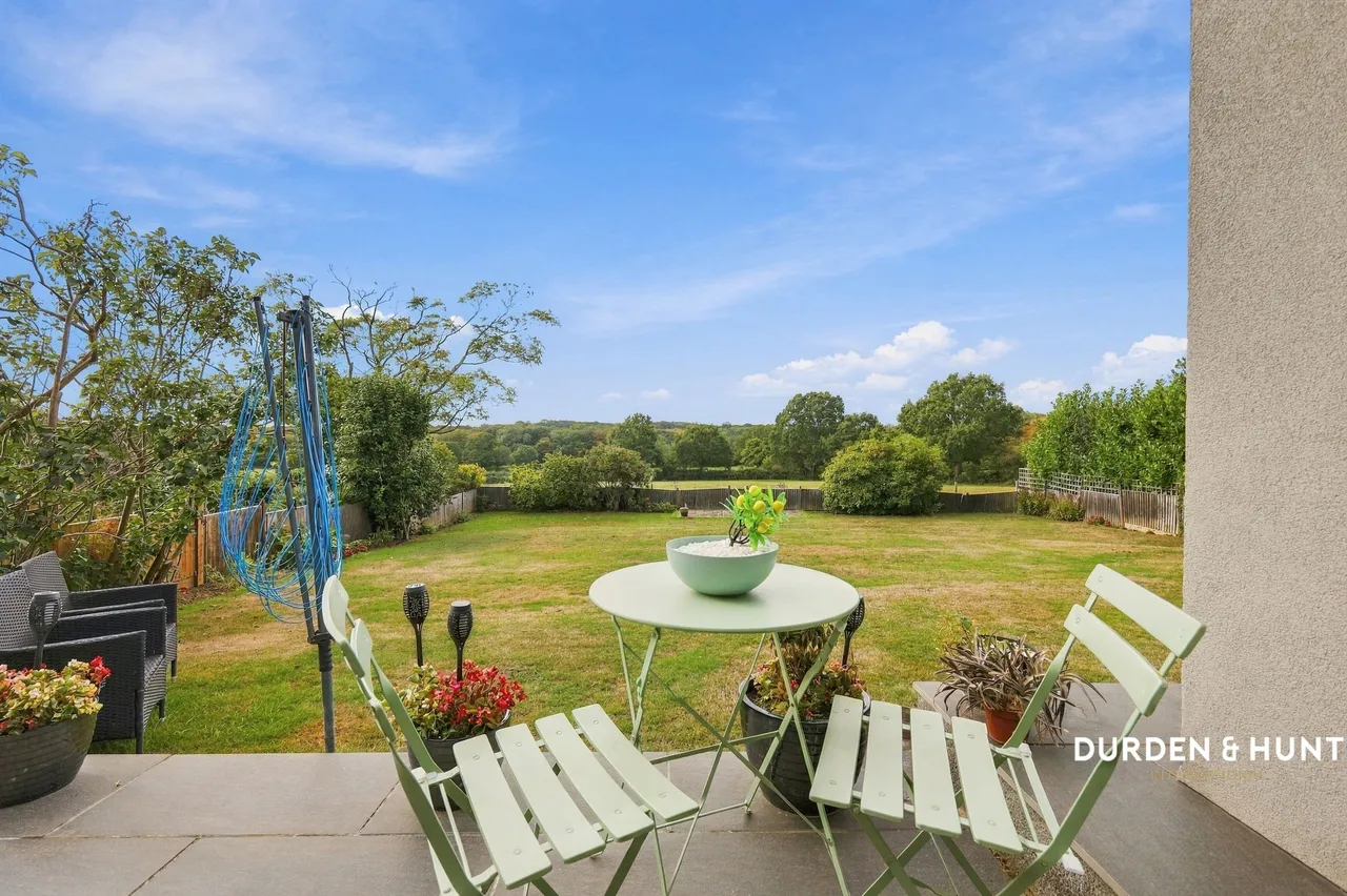 Haresland Close, Benfleet, SS7, photo 26