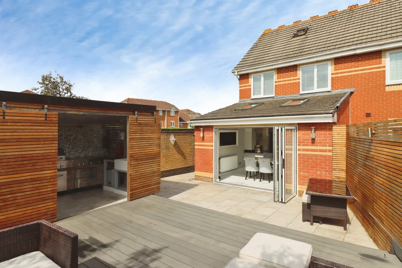 Rosemary Close, Bradley Stoke, Bristol, Gloucestershire, BS32, photo 10