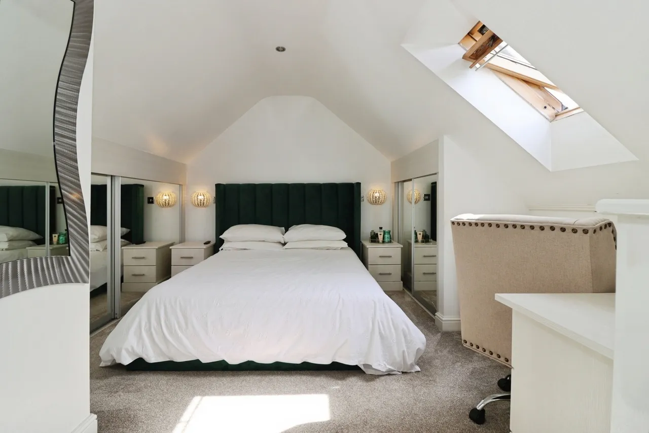 Rosemary Close, Bradley Stoke, Bristol, Gloucestershire, BS32, photo 16