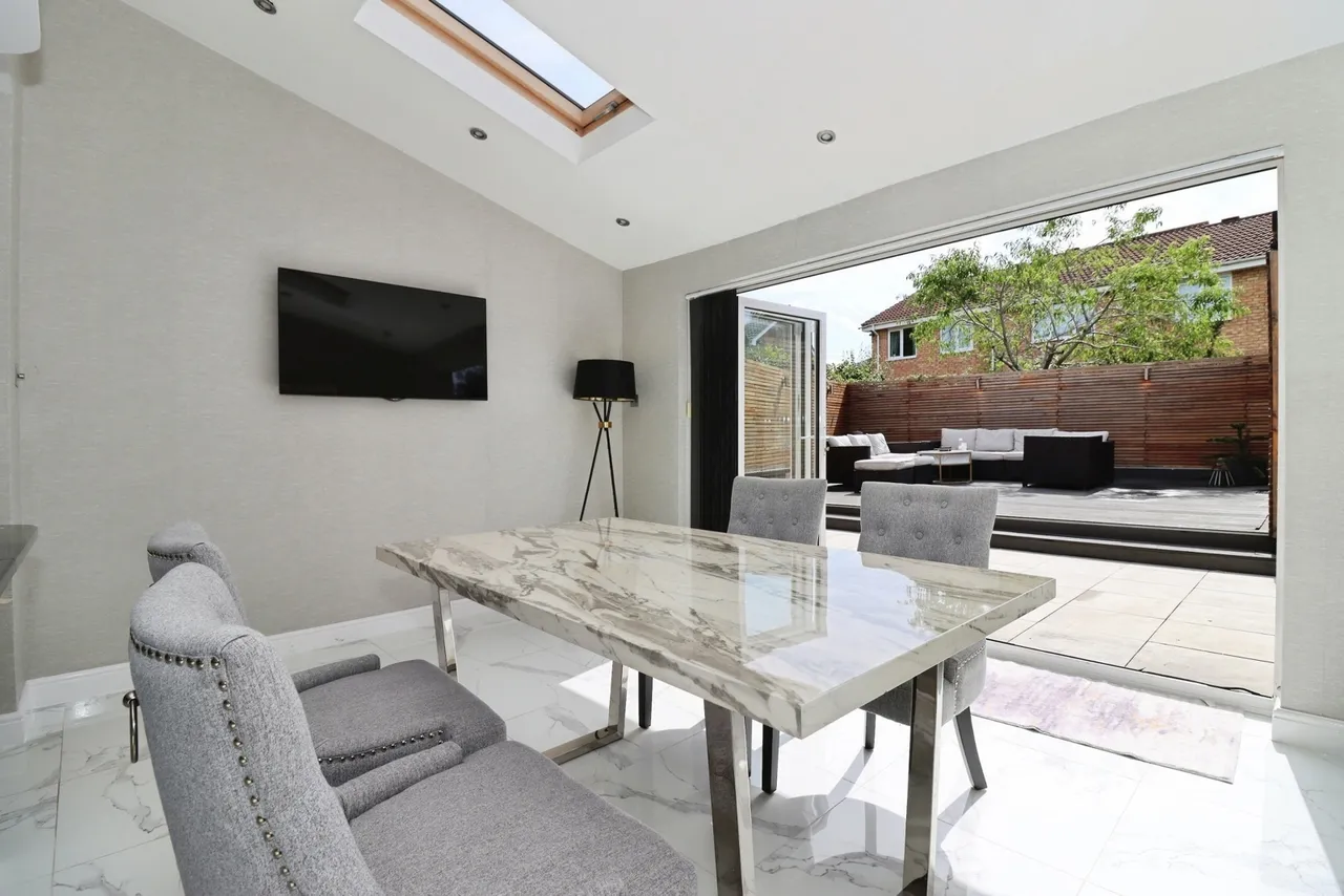 Rosemary Close, Bradley Stoke, Bristol, Gloucestershire, BS32, photo 5
