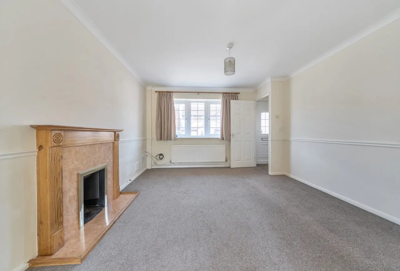Longs Drive, Gloucestershire, Yate, BS37 5XR, photo 4