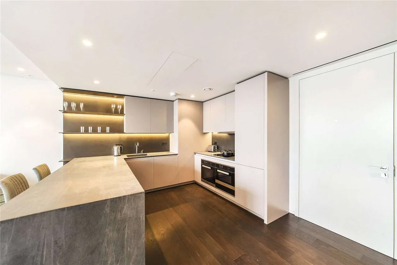 Nova, 75 Buckingham Palace Road, Westminster, London, SW1W 0AJ, photo 3
