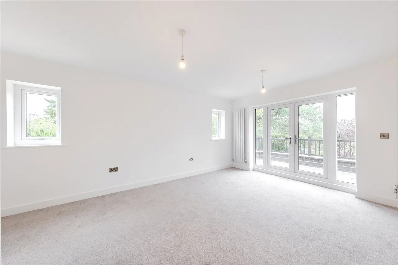 Chester Road, Marford, LL12, photo 19