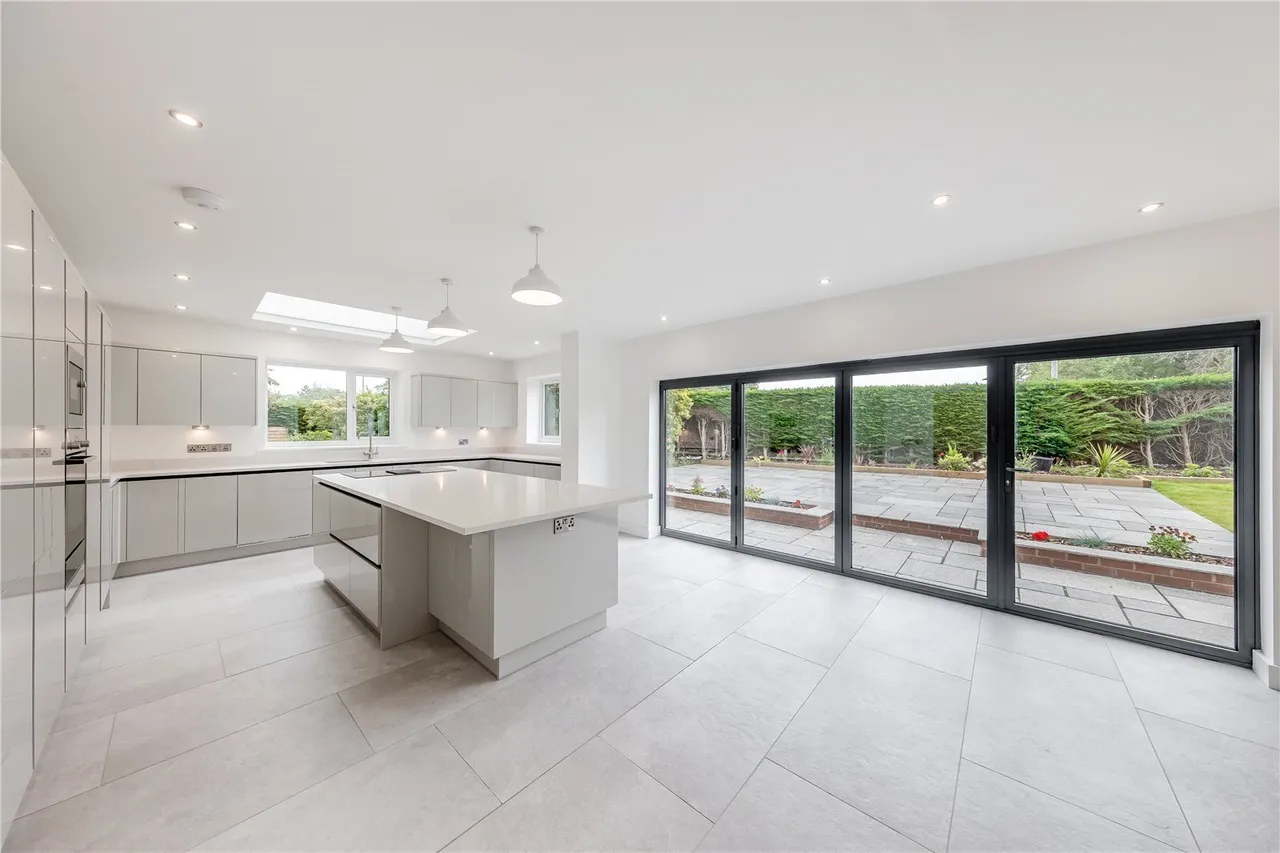 Chester Road, Marford, LL12, photo 11
