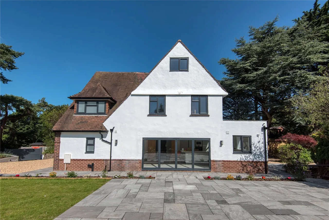Chester Road, Marford, LL12, photo 6