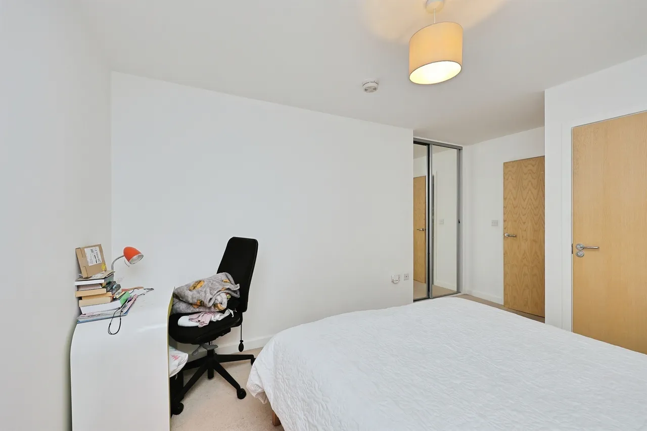 Geoffrey Watling Way, Norwich, photo 6