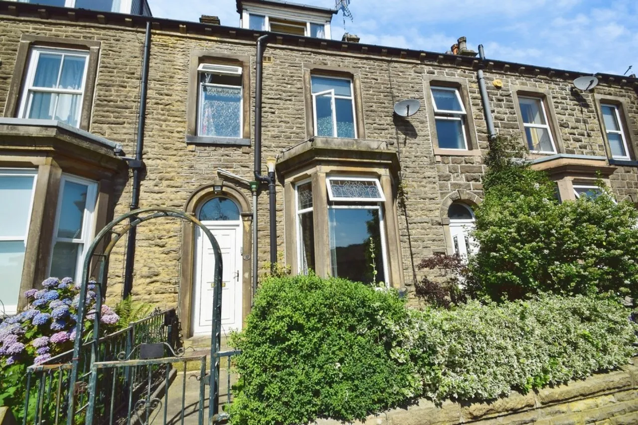 3 bed house for sale — Bingley, Bradford, West Yorkshire