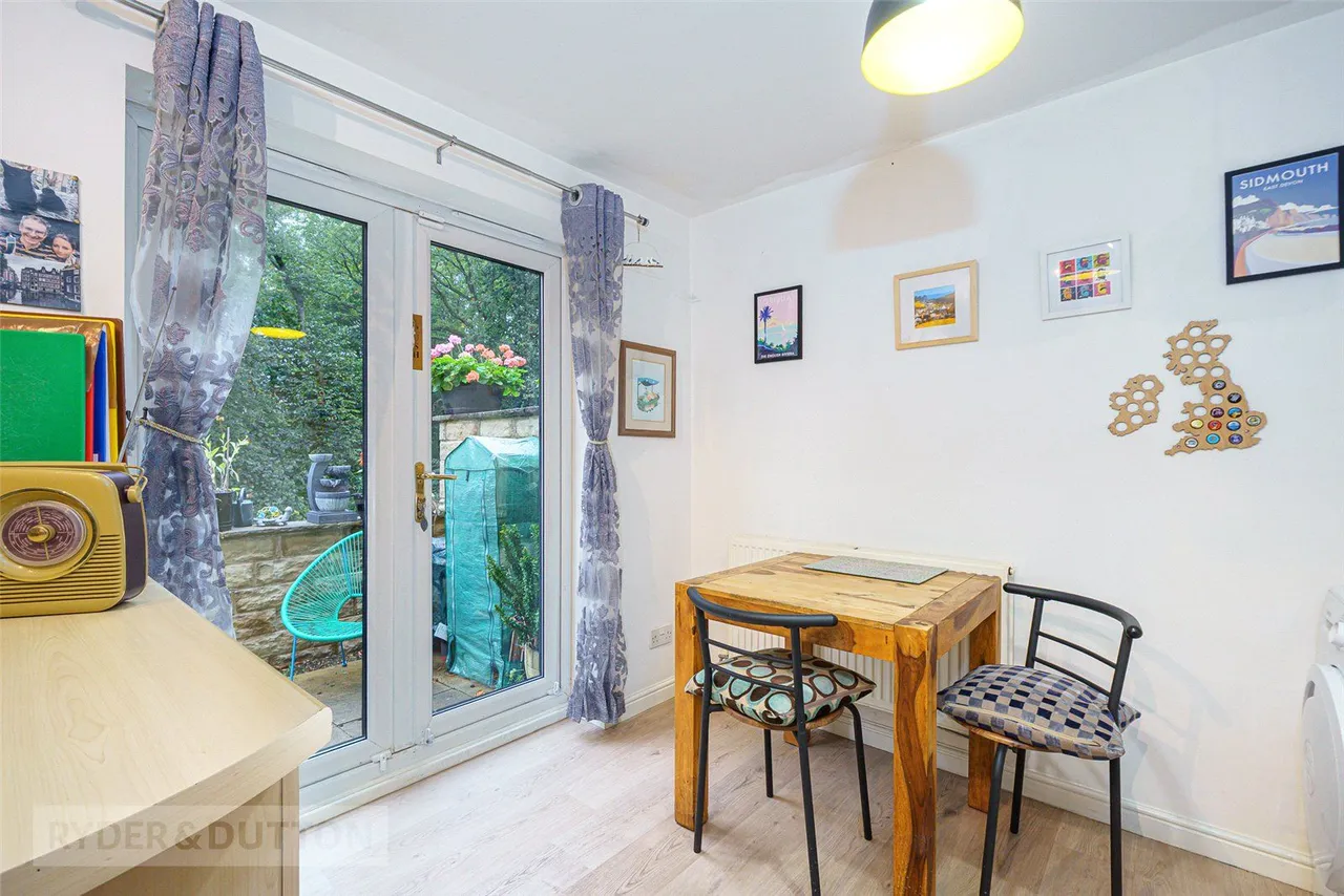 Wyvern Avenue, Marsh, HD3, photo 6